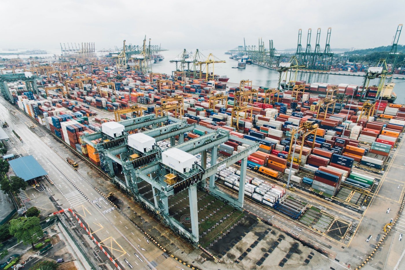 Shipping / container photo